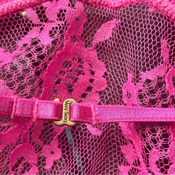 Womens Victoria’s Secret Very Sexy Pink Lace Babydoll Chemise Size Small - Picture 5 of 7